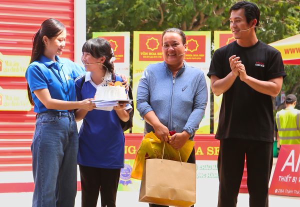 Chương trình không chỉ sẻ chia những giá trị vật chất, mà còn thắp lên niềm hạnh phúc và hy vọng cho những mảnh đời bất hạnh